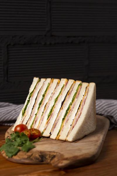 Sándwiches de miga y triples